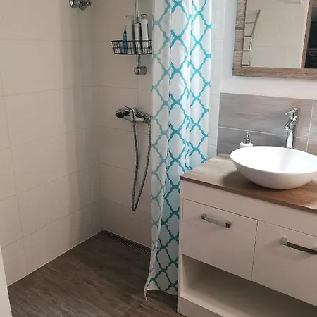 Apartment Bibi Apartman Balatonfured