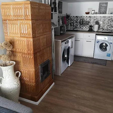 Bibi Apartman באלאטונפורד